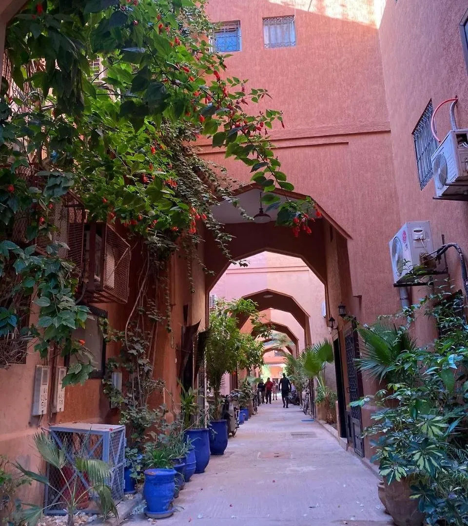 بيت للعطل Qaria Syahia Riad Camelia مراكش