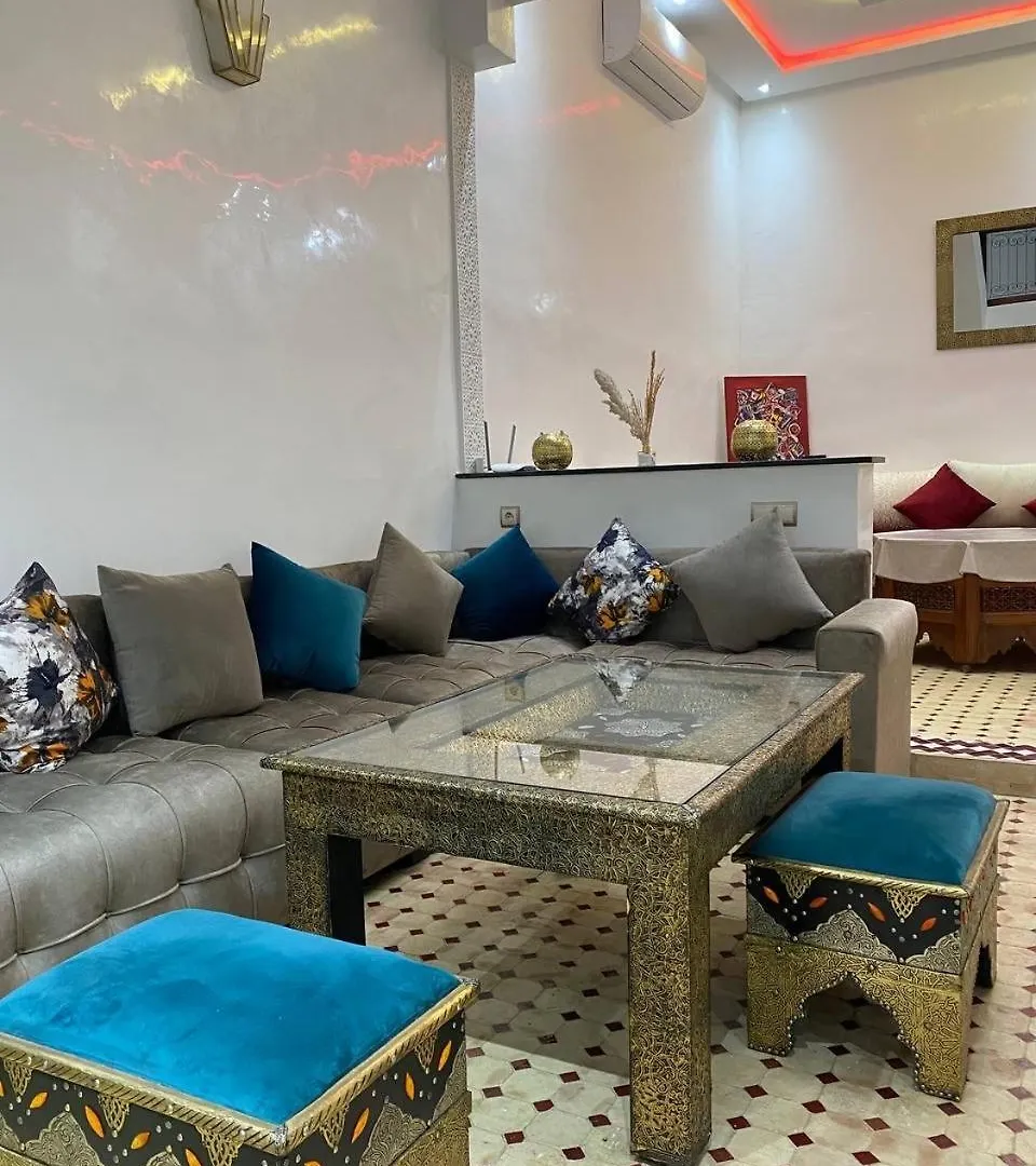 بيت للعطل Qaria Syahia Riad Camelia مراكش